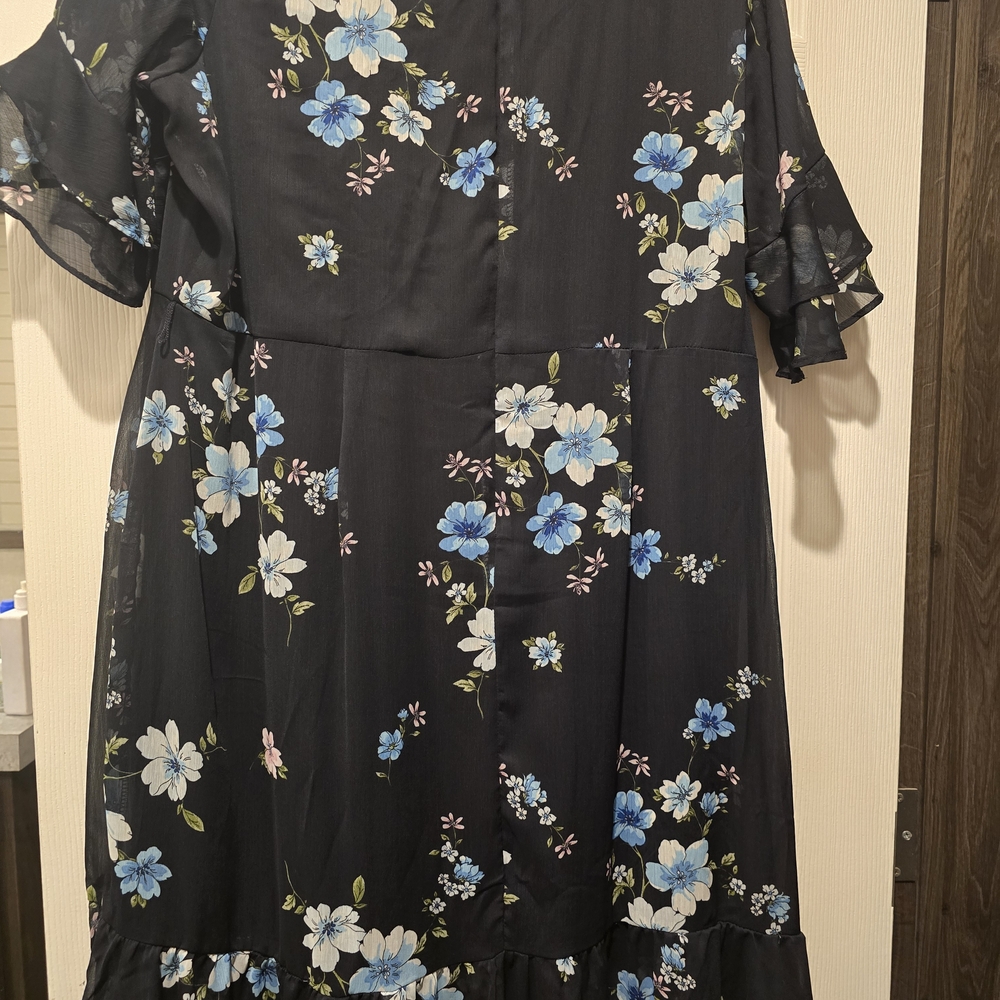 Emma & Michele Blue and White Flutter Sleeve Midi Dress